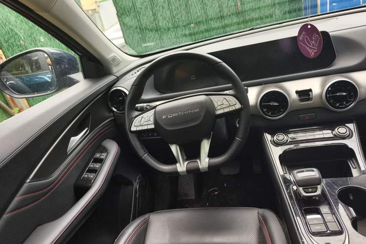 Used FORTHING T5 EVO 2021 1.5TD DCT Platinum Edition Heatwave Steering Wheel