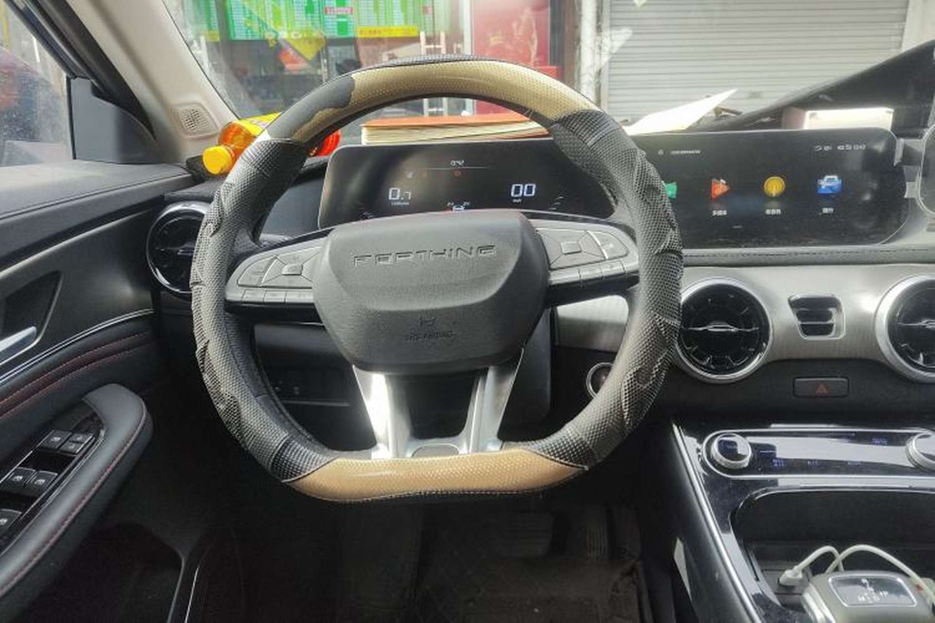 Used FORTHING T5 EVO 2021 1.5TD DCT Diamond Edition Steering Wheel