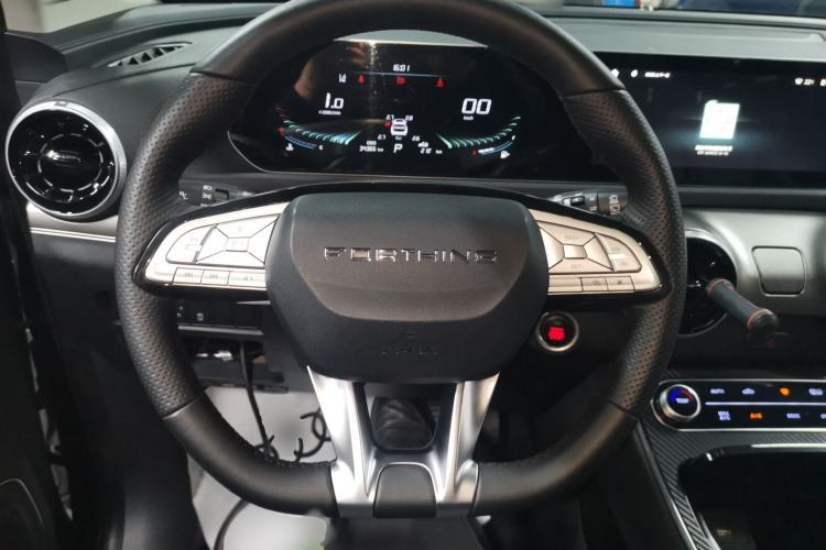 Used FORTHING T5 EVO 2021 1.5TD DCT Diamond Edition Steering Wheel