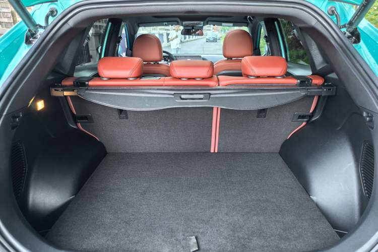 Used FORTHING T5 EVO 2021 1.5TD DCT Starry Edition Trunk