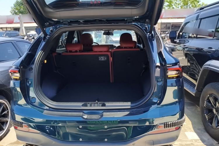 Used FORTHING T5 EVO 2021 1.5TD DCT Starry Edition Trunk