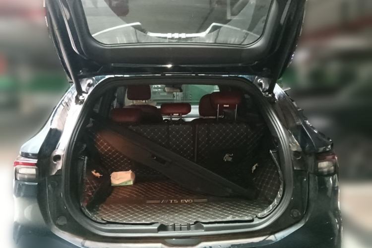 Used FORTHING T5 EVO 2021 1.5TD DCT Starry Edition Trunk