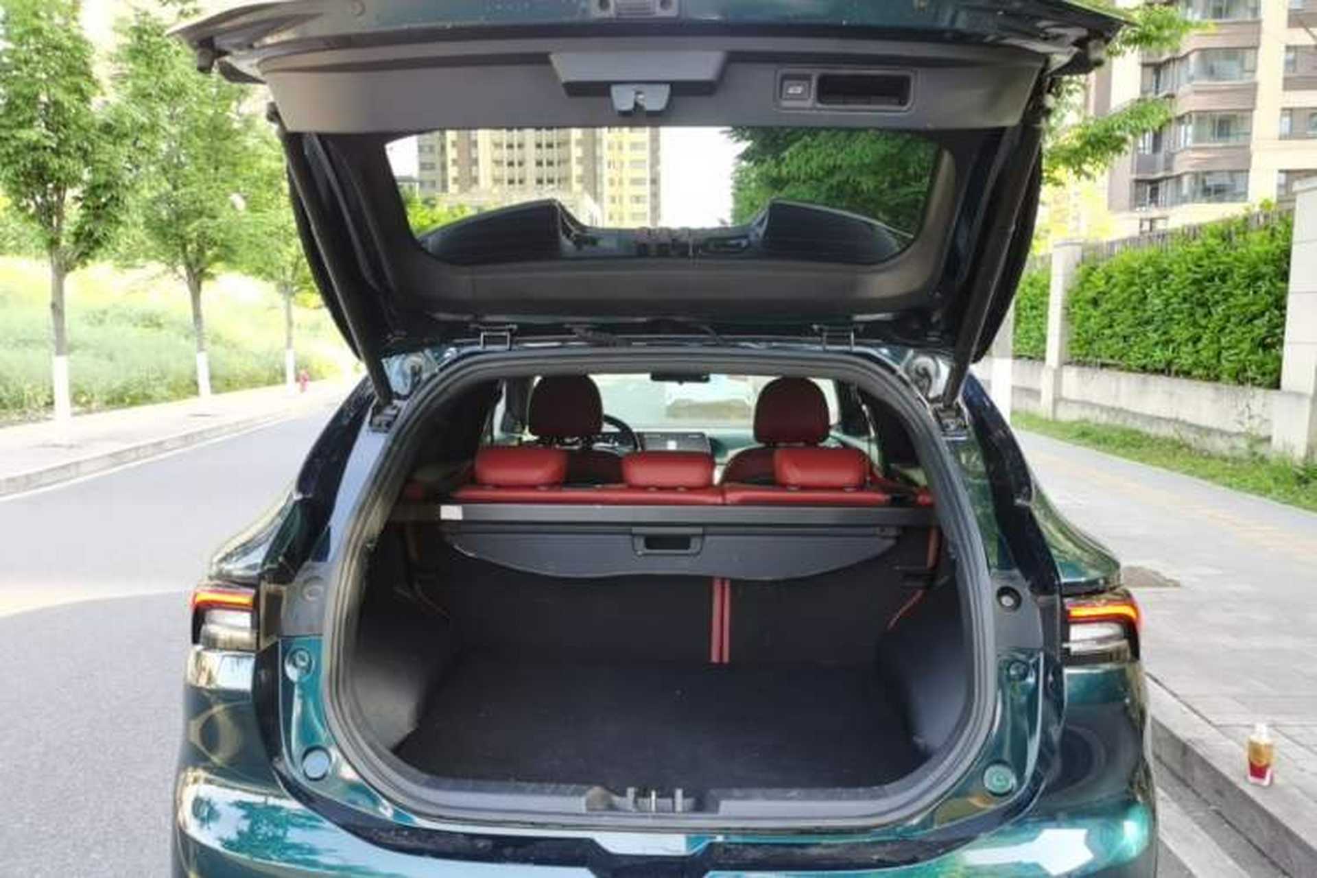Used FORTHING T5 EVO 2021 1.5TD DCT Starry Edition Trunk