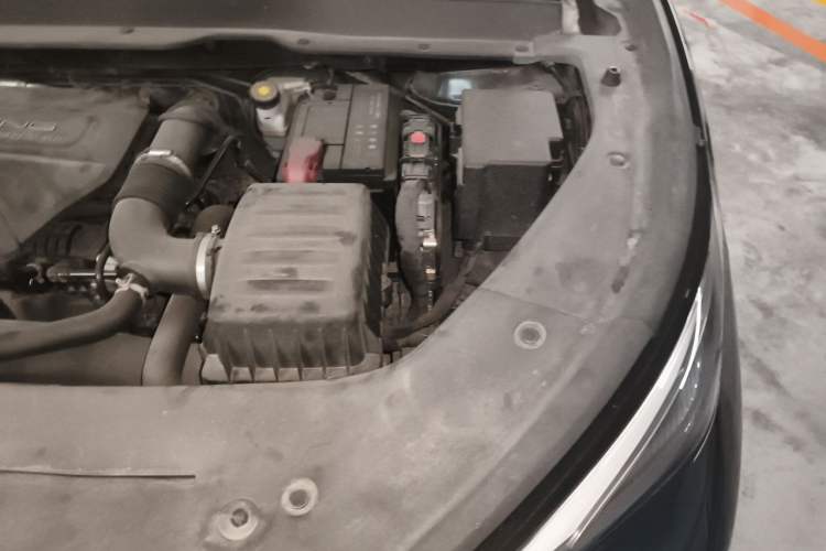 Used FORTHING T5 EVO 2021 1.5TD DCT Starry Edition Engine Bay Left