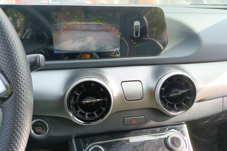 Used FORTHING T5 EVO 2021 1.5TD DCT Diamond Edition Audio And AC Panel