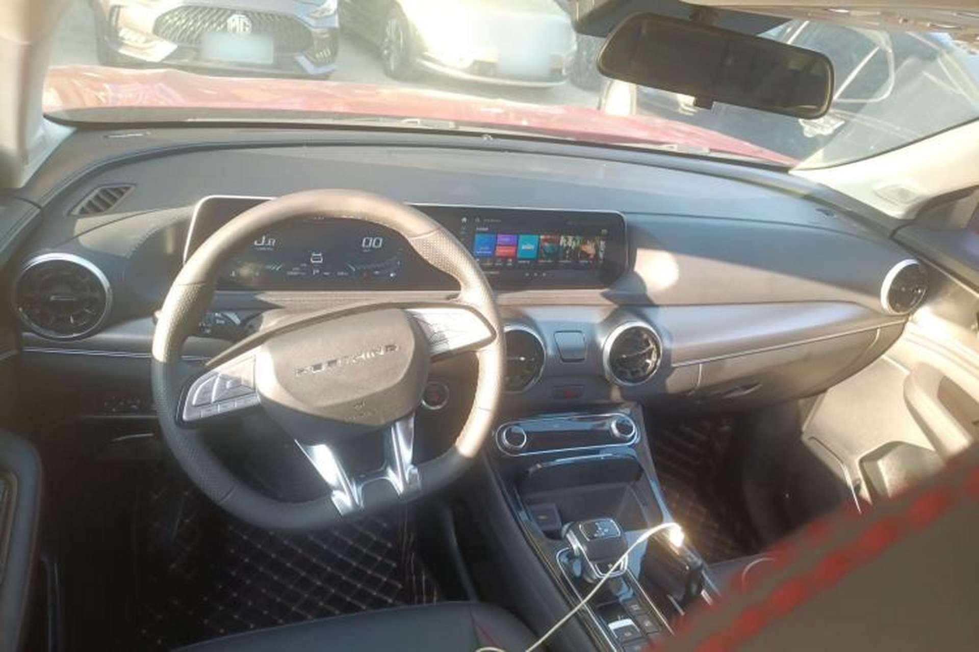 Used FORTHING T5 EVO 2021 1.5TD DCT Diamond Edition Center Console
