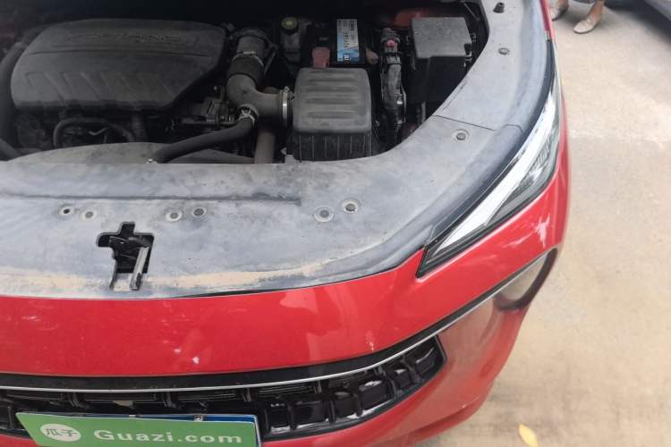 Used FORTHING T5 EVO 2021 1.5TD DCT Diamond Edition Engine Bay Left