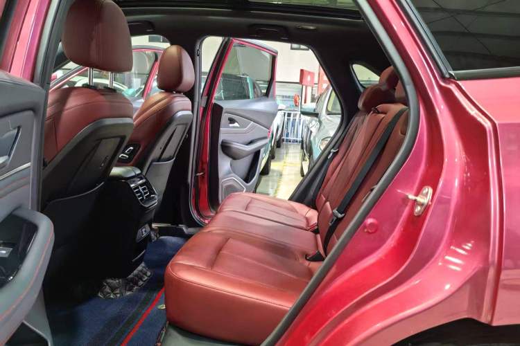 Used FORTHING T5 EVO 2021 1.5TD DCT Starry Edition Interior 2