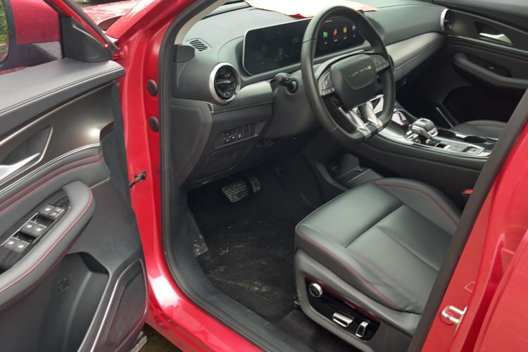 Used FORTHING T5 EVO 2021 1.5TD DCT Diamond Edition Interior 2