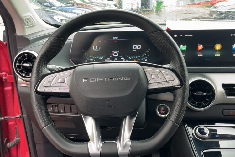 Used FORTHING T5 EVO 2021 1.5TD DCT Diamond Edition Interior 4