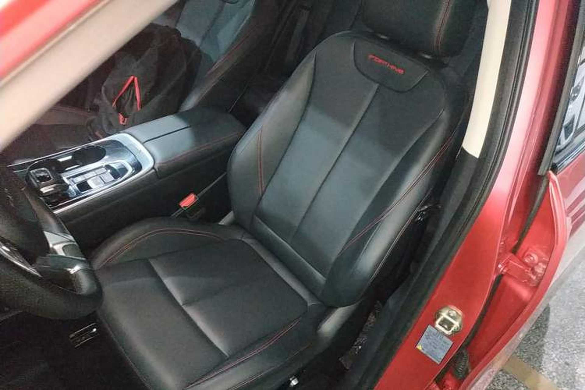 Used FORTHING T5 EVO 2021 1.5TD DCT Diamond Edition Left Front Seat
