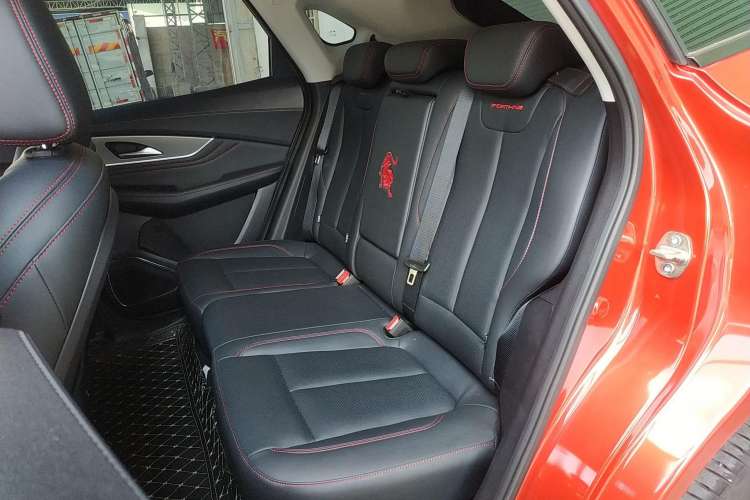Used FORTHING T5 EVO 2021 1.5TD DCT Diamond Edition Left Rear Seat