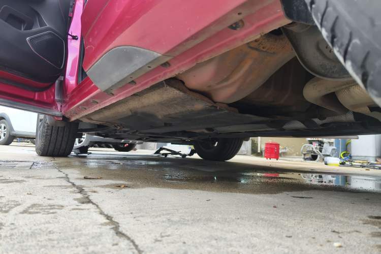 Used FORTHING T5 EVO 2021 1.5TD DCT Starry Edition Left Side Sill