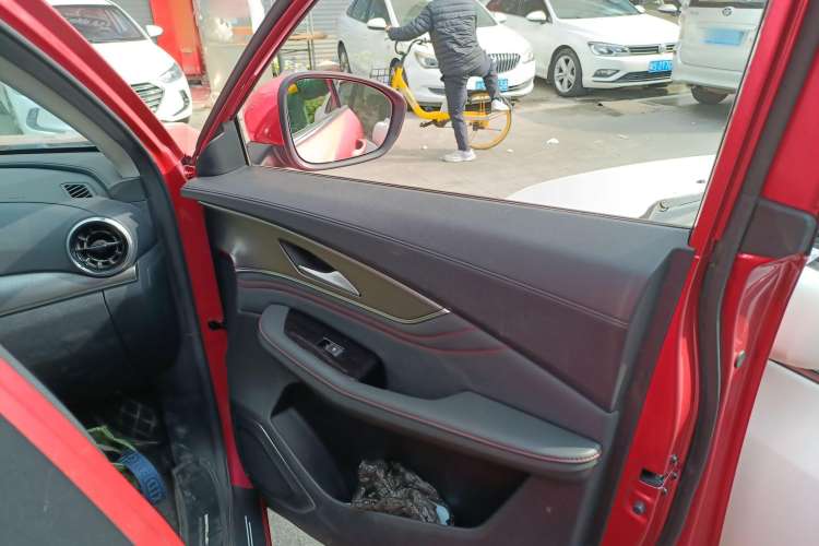 Used FORTHING T5 EVO 2021 1.5TD DCT Diamond Edition Right Front Door Interior