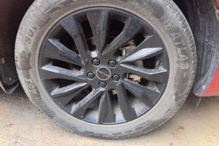 Used FORTHING T5 EVO 2021 1.5TD DCT Diamond Edition Right Front Wheel Hub