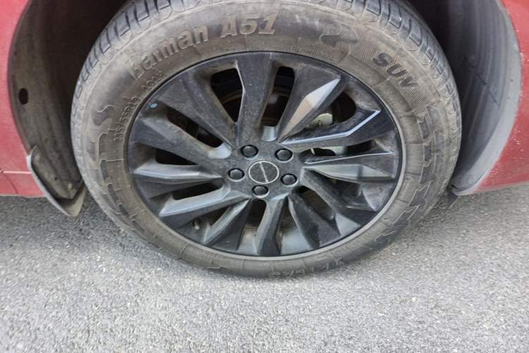 Used FORTHING T5 EVO 2021 1.5TD DCT Diamond Edition Right Front Wheel Hub