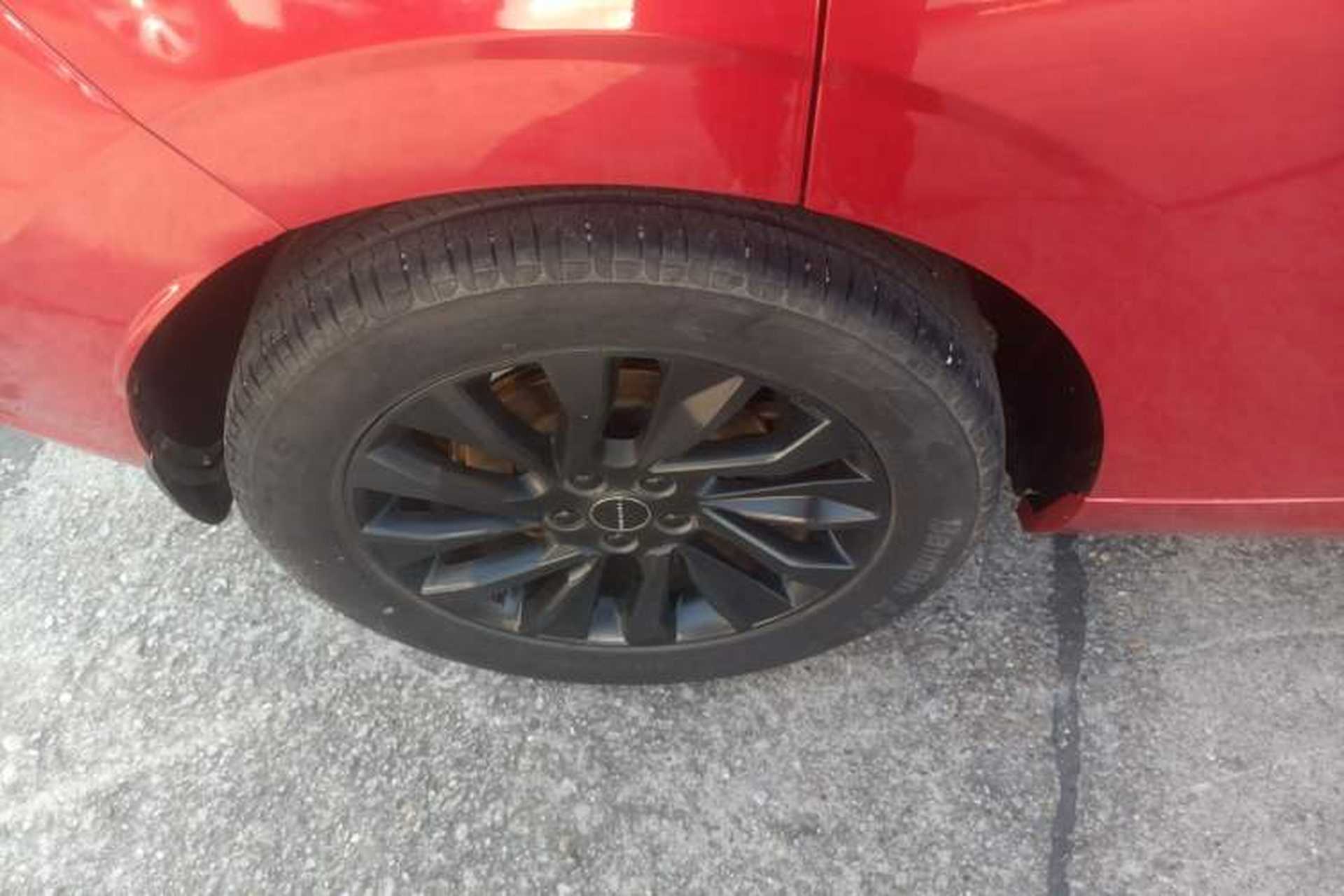 Used FORTHING T5 EVO 2021 1.5TD DCT Diamond Edition Right Rear Wheel Hub