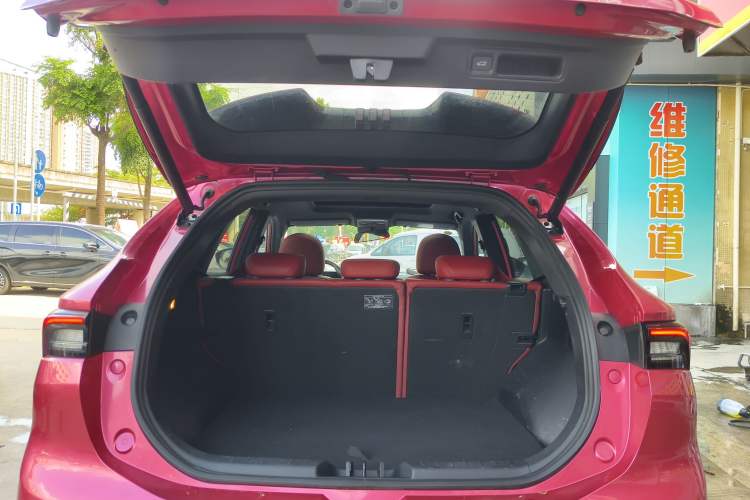 Used FORTHING T5 EVO 2021 1.5TD DCT Starry Edition Trunk