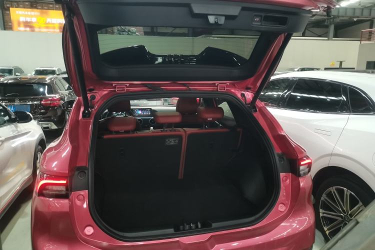 Used FORTHING T5 EVO 2021 1.5TD DCT Starry Edition Trunk