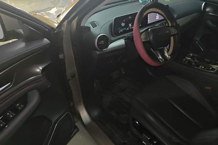 Used FORTHING T5 EVO 2021 1.5TD DCT Diamond Edition Driver Seat