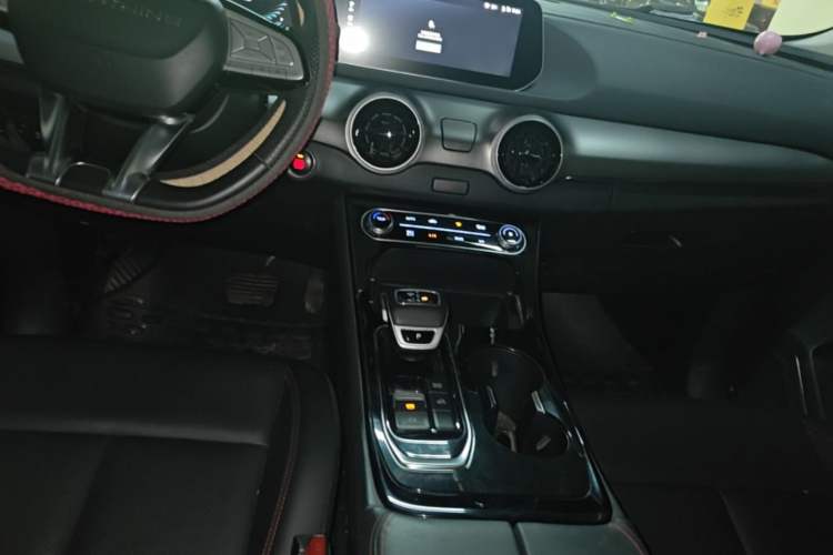 Used FORTHING T5 EVO 2021 1.5TD DCT Diamond Edition Gear Lever