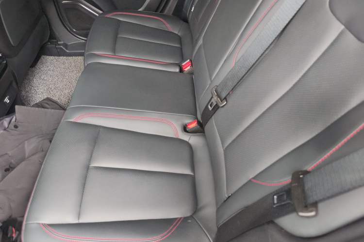 Used FORTHING T5 EVO 2021 1.5TD DCT Diamond Edition Interior 4