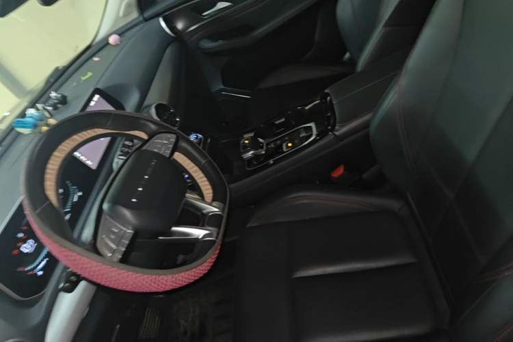 Used FORTHING T5 EVO 2021 1.5TD DCT Diamond Edition Left Front Seat