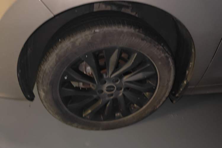 Used FORTHING T5 EVO 2021 1.5TD DCT Diamond Edition Left Front Wheel Hub