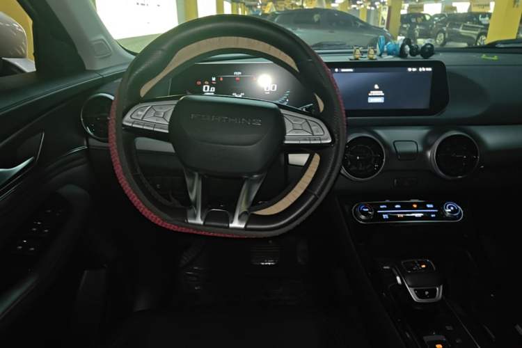 Used FORTHING T5 EVO 2021 1.5TD DCT Diamond Edition Steering Wheel