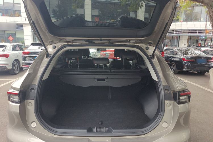 Used FORTHING T5 EVO 2021 1.5TD DCT Diamond Edition Trunk