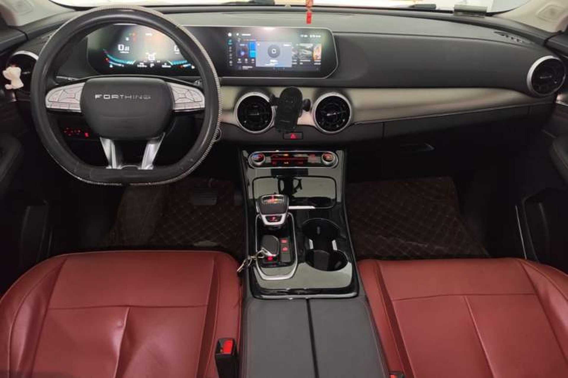 Used FORTHING T5 EVO 2021 1.5TD DCT Diamond Edition Center Console