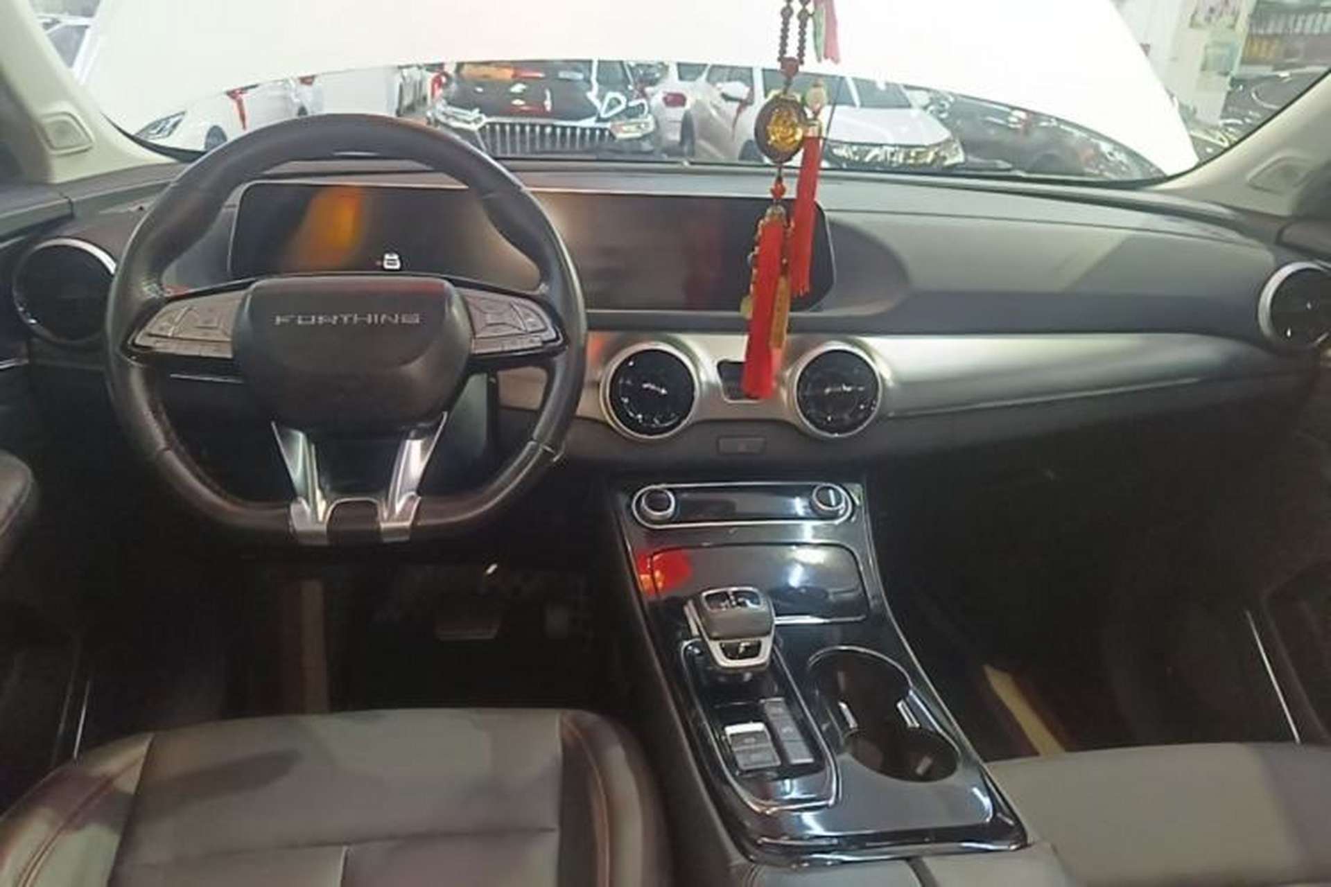 Used FORTHING T5 EVO 2021 1.5TD DCT Diamond Edition Center Console
