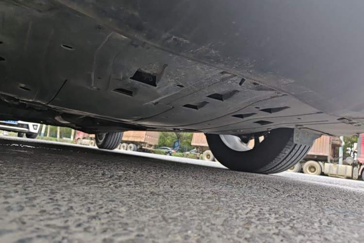 Used FORTHING T5 EVO 2021 1.5TD DCT Diamond Edition Chassis Front Right