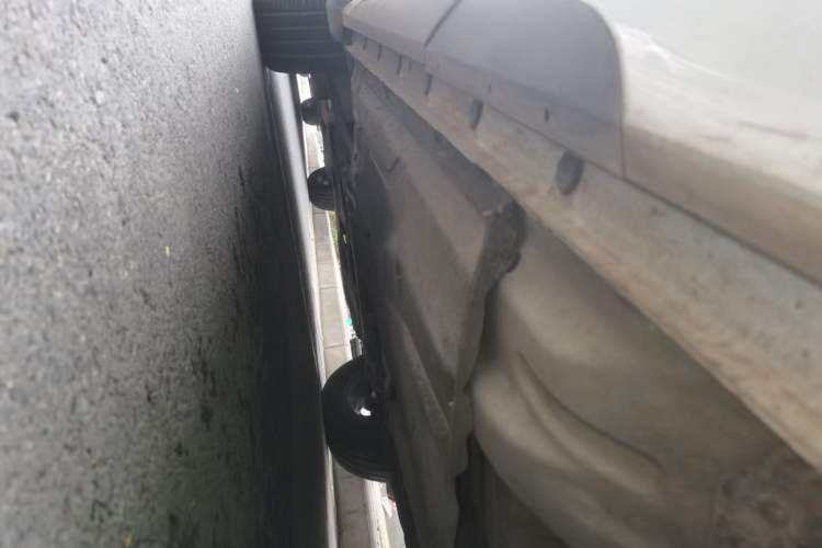 Used FORTHING T5 EVO 2021 1.5TD DCT Diamond Edition Chassis Rear Left