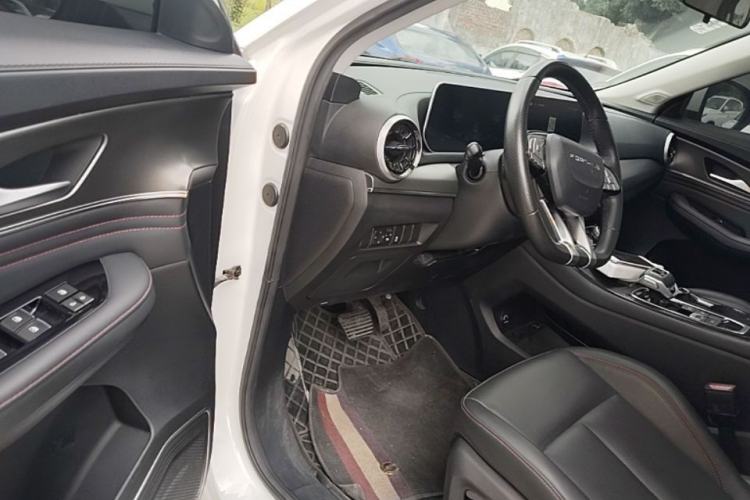 Used FORTHING T5 EVO 2021 1.5TD DCT Diamond Edition Driver Seat