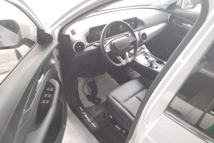 Used FORTHING T5 EVO 2021 1.5TD DCT Diamond Edition Driver Seat