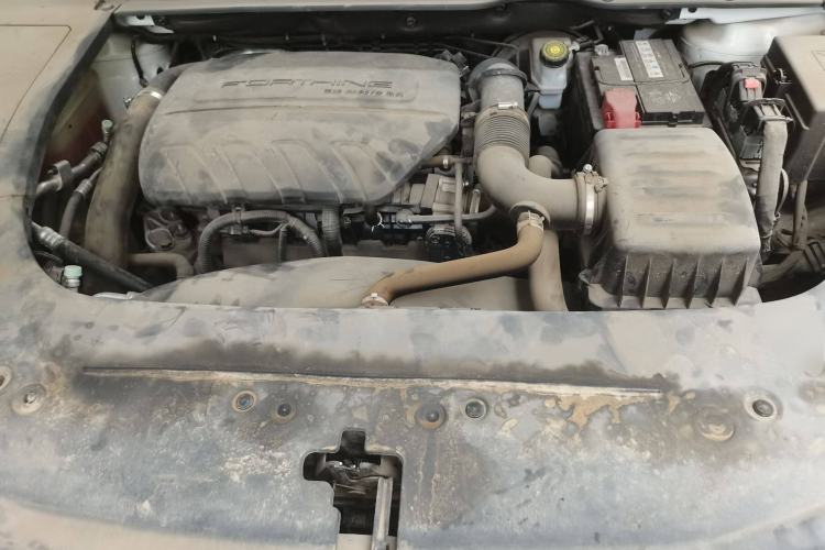 Used FORTHING T5 EVO 2021 1.5TD DCT Diamond Edition Engine Bay