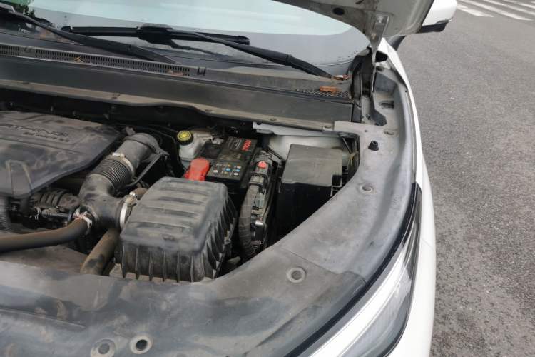 Used FORTHING T5 EVO 2021 1.5TD DCT Glory Edition Engine Bay Left