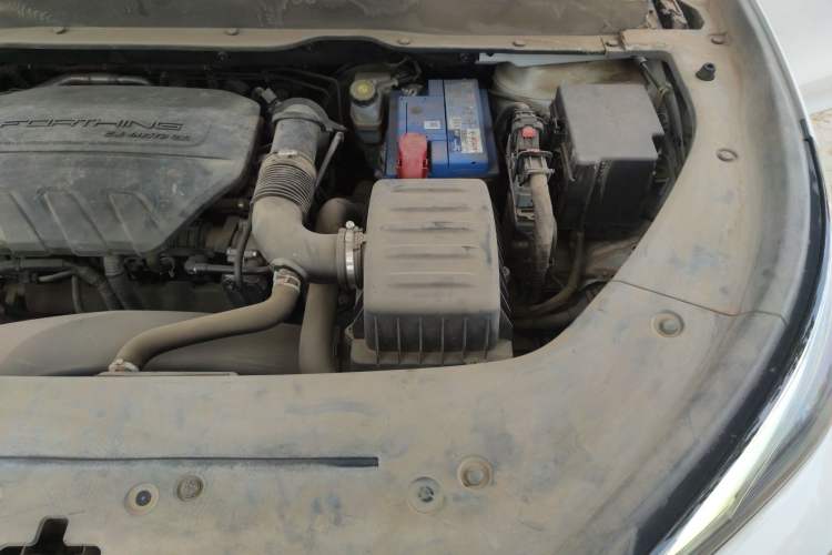 Used FORTHING T5 EVO 2021 1.5TD DCT Diamond Edition Engine Bay Left