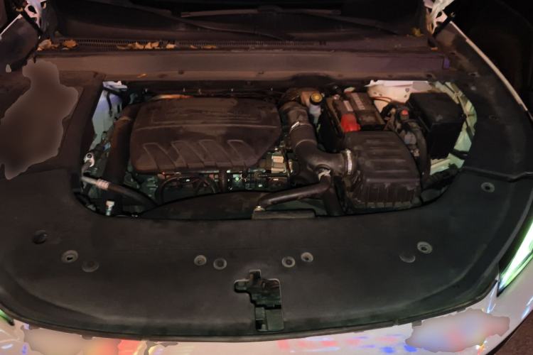 Used FORTHING T5 EVO 2021 1.5TD DCT Diamond Edition Engine Bay