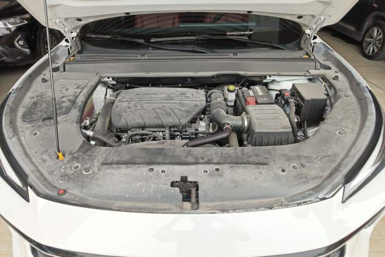 Used FORTHING T5 EVO 2021 1.5TD DCT Starry Edition Engine Bay