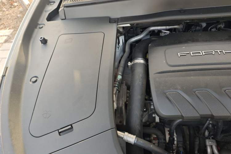 Used FORTHING T5 EVO 2021 1.5TD DCT Starry Edition Engine Bay Right