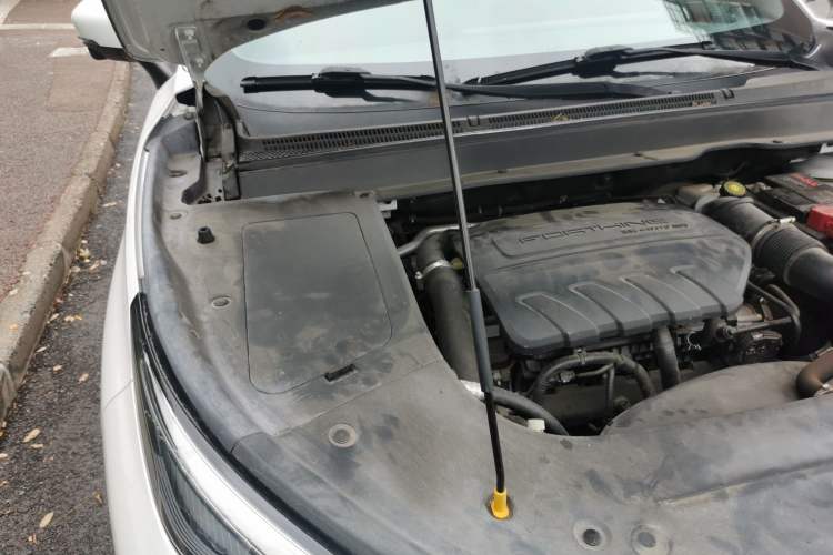 Used FORTHING T5 EVO 2021 1.5TD DCT Glory Edition Engine Bay Right