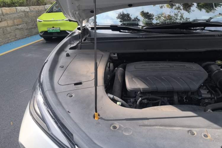 Used FORTHING T5 EVO 2021 1.5TD DCT Starry Edition Engine Bay Right