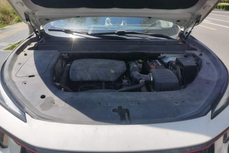 Used FORTHING T5 EVO 2021 1.5TD DCT Diamond Edition Engine Bay