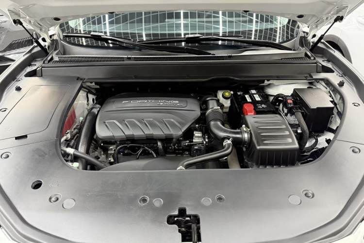 Used FORTHING T5 EVO 2021 1.5TD DCT Diamond Edition Engine Bay