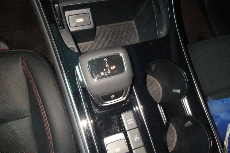 Used FORTHING T5 EVO 2021 1.5TD DCT Diamond Edition Gear Lever