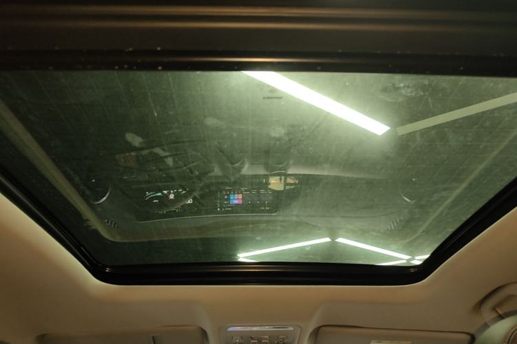 Used FORTHING T5 EVO 2021 1.5TD DCT Diamond Edition Headliner