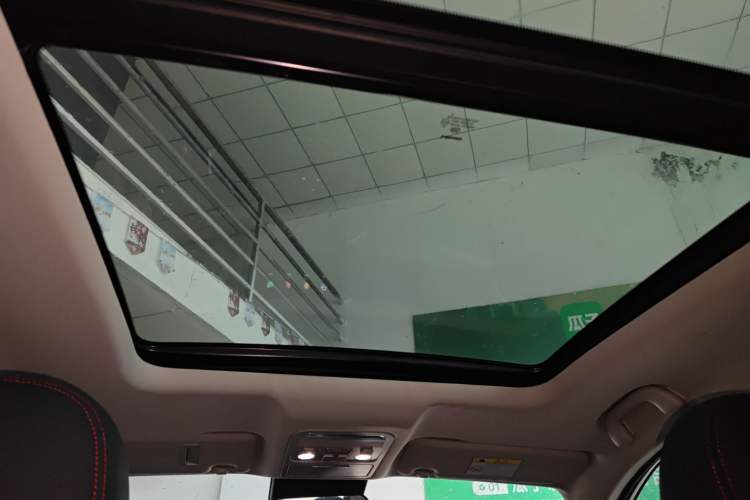 Used FORTHING T5 EVO 2021 1.5TD DCT Diamond Edition Headliner