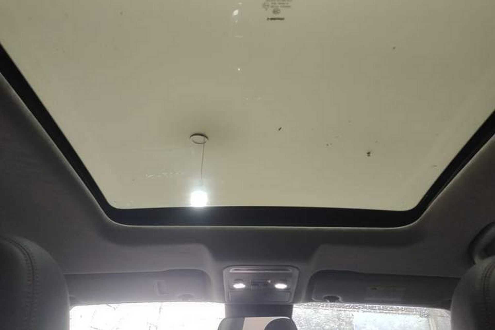 Used FORTHING T5 EVO 2021 1.5TD DCT Diamond Edition Headliner